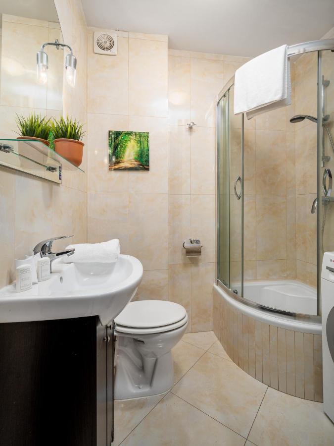 Warsaw Apartments Jana Pawla II 18 Street Luaran gambar
